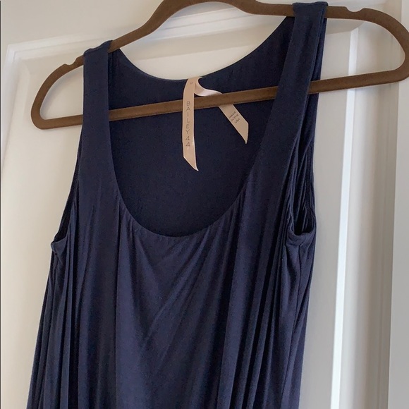 Sleeveless dress - Picture 4 of 4